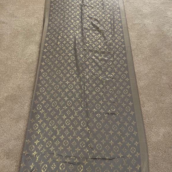 New Louis Vuitton Paris VL Pashmina Scarf Shawl Cashmere Silk Silver Gold Logo - Picture 10 of 13